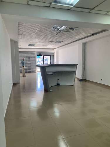 Alquiler de Local Comercial En Via España - Imagen 5