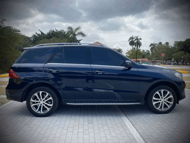 MERCEDES BENZ GLE 400