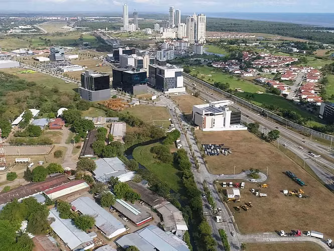 Se venden Terrenos en Santa Maria Business District 2,985.31m2 - Imagen 7