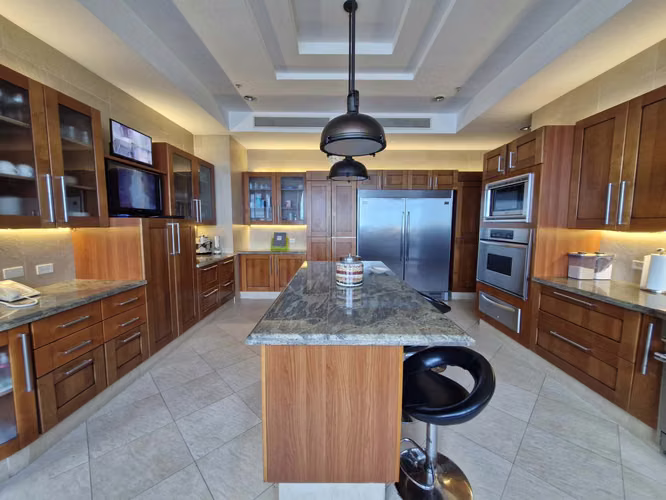 THE POINT penthouse 890m2 AMOBLAO de LUJO $3,250,000