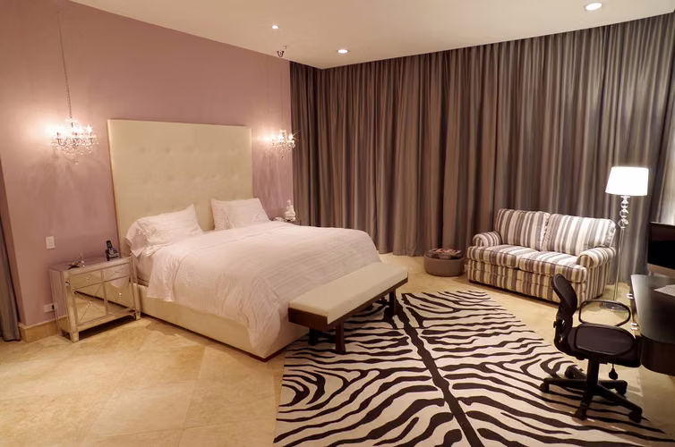 THE POINT penthouse 890m2 AMOBLAO de LUJO $3,250,000
