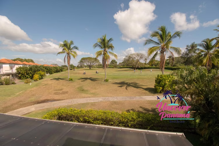 Casa adosada en venta en Costa Blanca Golf & Villas, cerca de la playa
