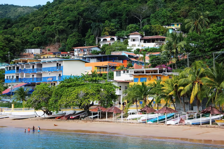 Ventas de terrenos en Taboga con vista al mar a $60 por mts2