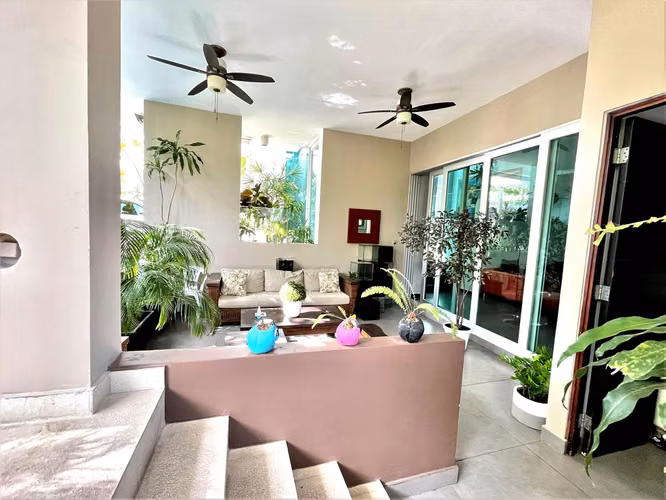 Venta de Casa Exclusiva en PH Minimal Houses, Altos del Golf 26-2404GG