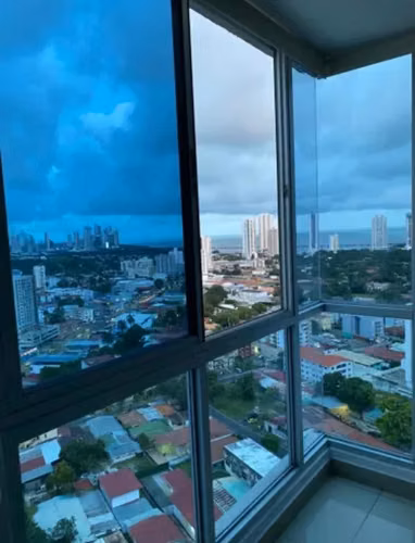 Venta de apartamento en PH Coral Towers - Via España
