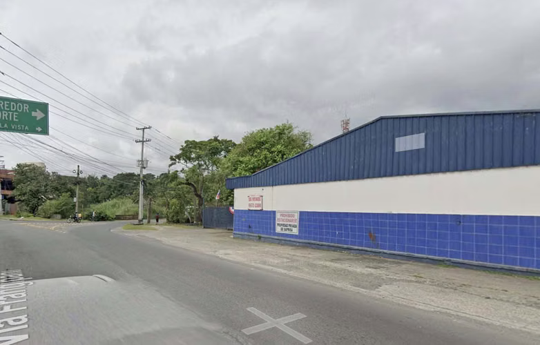 Venta de Bodega en Ave. Frangipani - Imagen 2