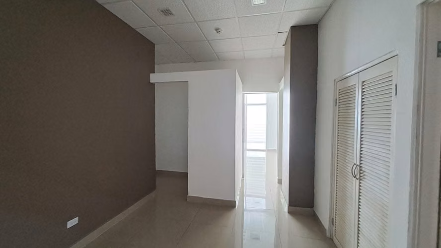 Alquiler de Oficina en Vía Brasil, Bella Vista, Plaza Korintho, 65m2 - Imagen 4