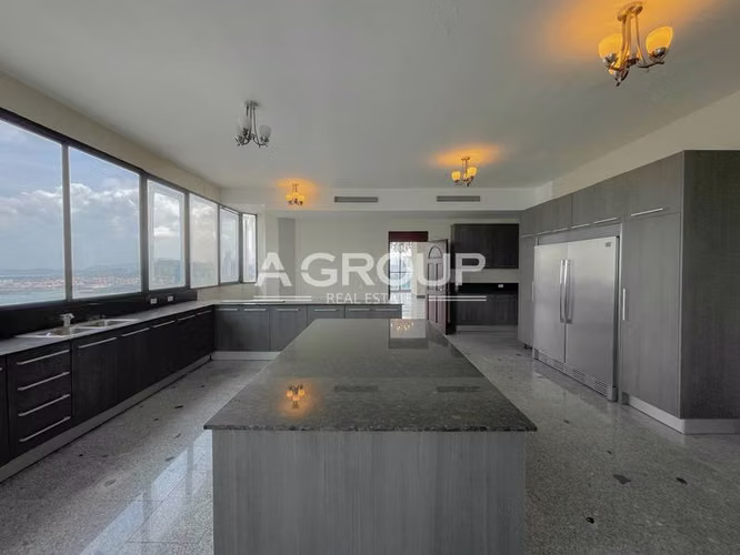Royal Palace - Punta Paitilla -  Se vende lujoso Penthouse