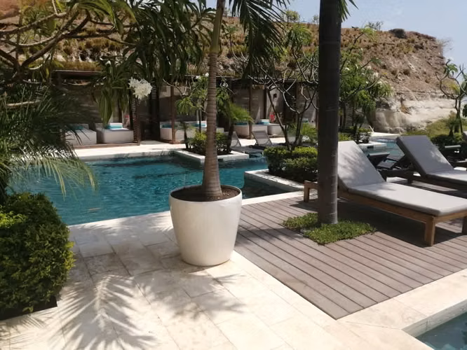 VENDO APARTAMENTO. PUNTA CAELO. SAN CARLOS. PLAYA. PADEL.