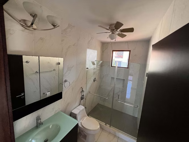 Venta de casa en Senderos de Cruces