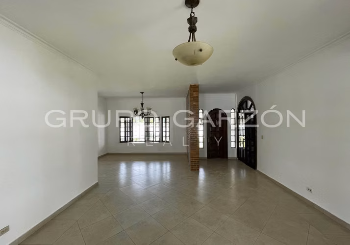 Venta de Casa en San Francisco (Altos del Golf)