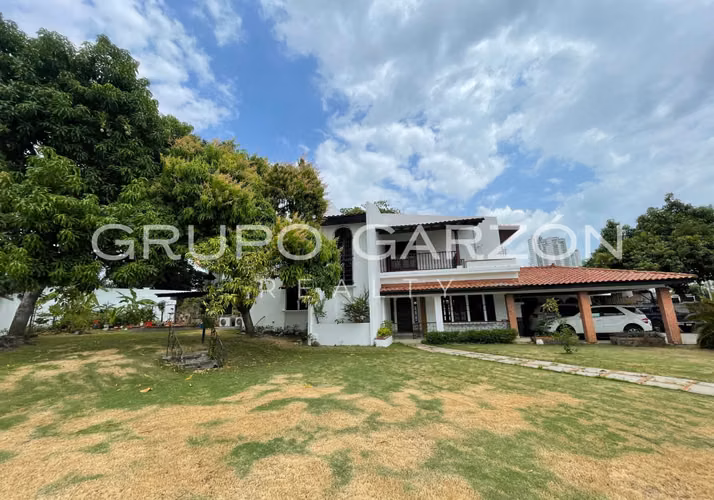 Venta de Casa en San Francisco (Altos del Golf)