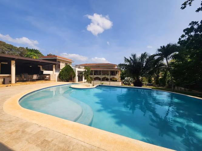 Venta de casa en Clayton