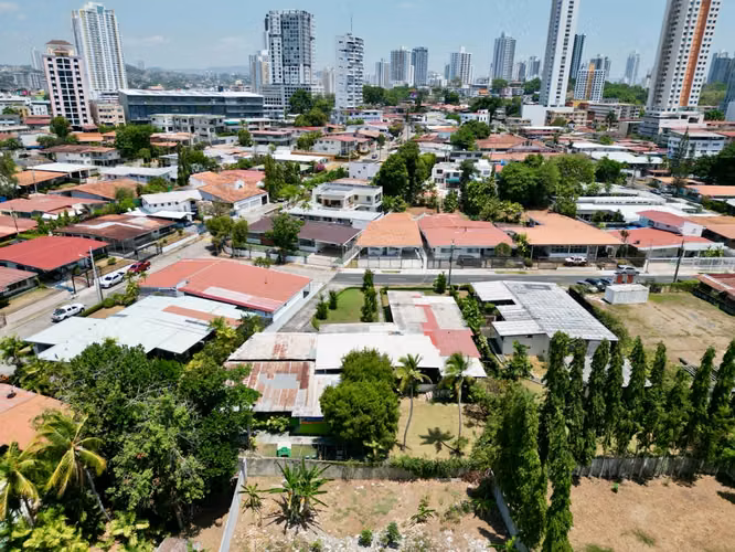 CASA TERRENO EN VILLA LILLA SAN FRANCISCO EN VENTA