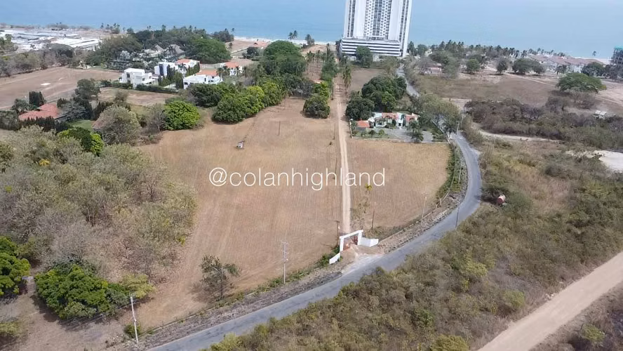 Se Vente Terreno Frente al Mar en Playa Blanca