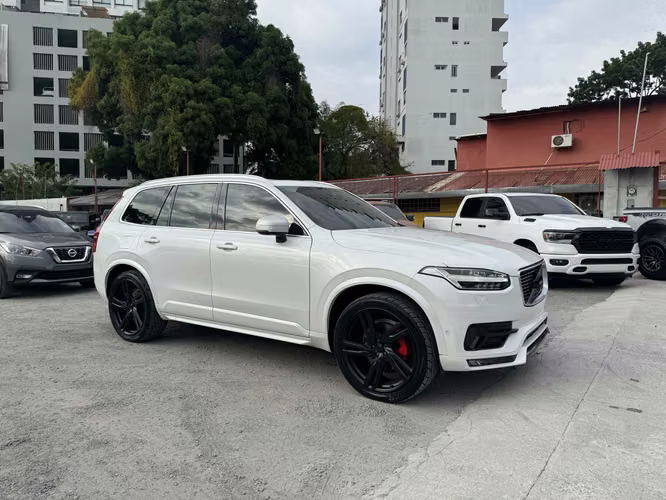 VOLVO XC90 2018