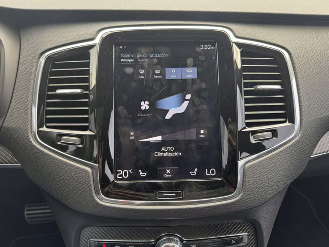 VOLVO XC90 2018