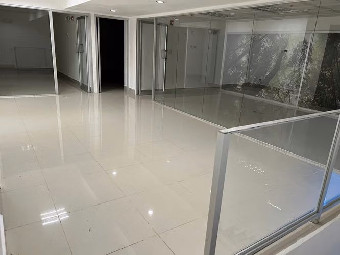 Alquiler de Local Comercial en PH H2O - Avenida Balboa