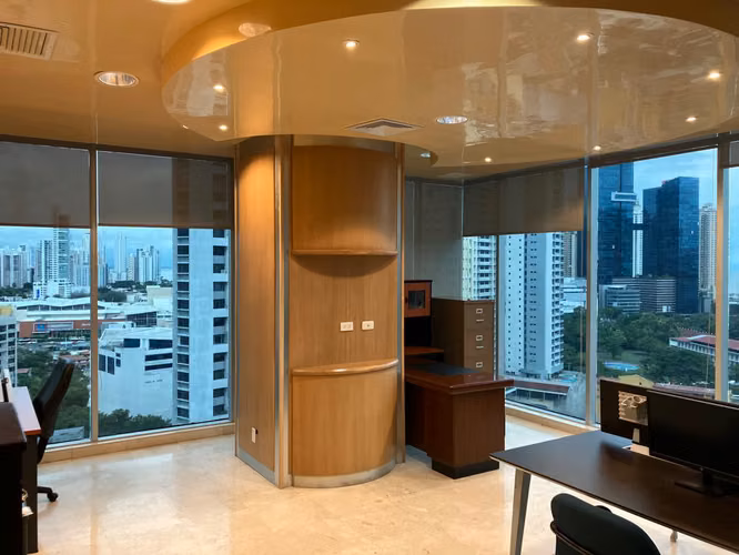 EN VENTA Y ALQUILER OFICINA EN TORRE GLOBAL - CALLE 50
