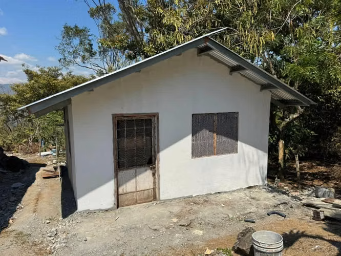 Casa Campestre nueva Maglarito Sorá 2,400m2/t