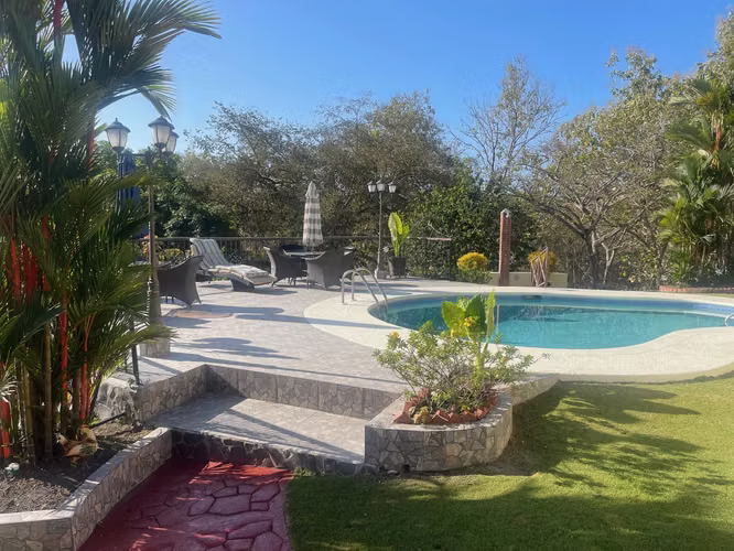 SE VENDE CASA VISTA AL MAR PLAYA CORONA, SAN CARLOS, NEGOCIABLE