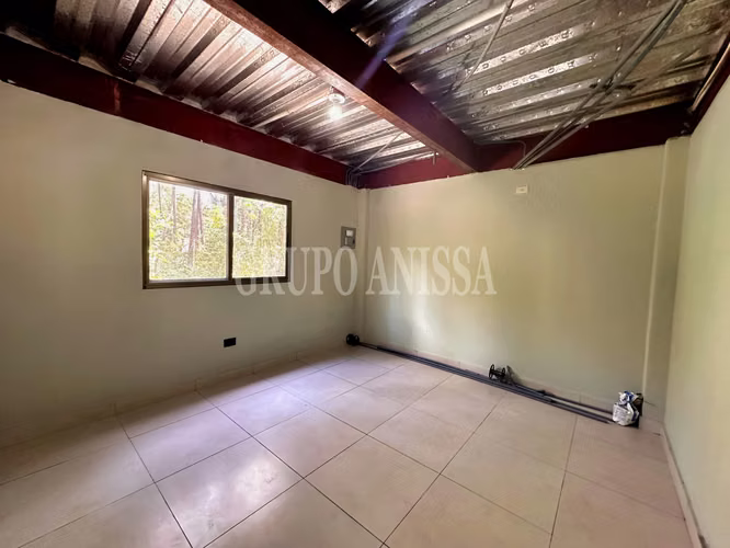 Se Vende Moderna e Impresionante Casa en Altos del Maria