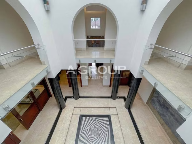 Residencial Balmoral - Se Vende Lujosa Mansion