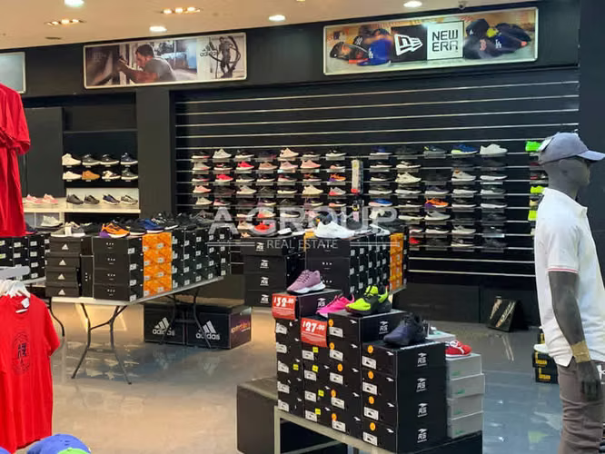 Se Vende Local - Centro Comercial Westland Mall