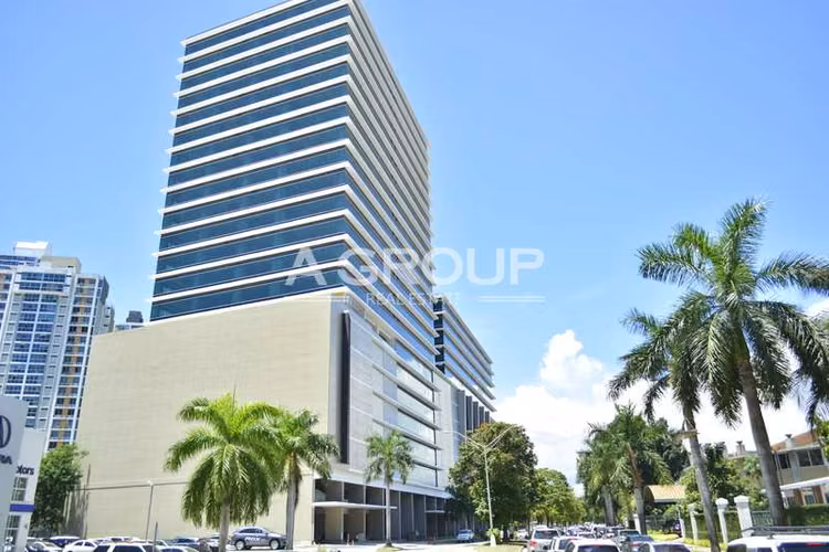 Se vende Exclusivo Local comercial en Costa del Este - Imagen 2