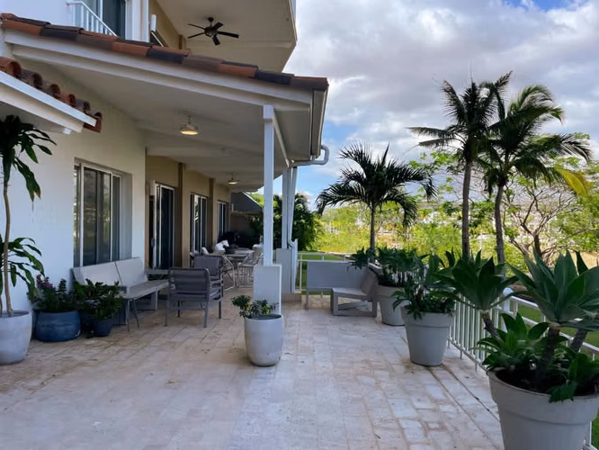 Venta de Apartamento de Playa en Buenaventura Panamá