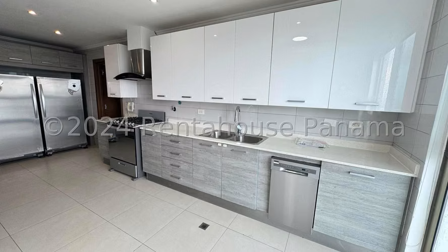Venta de Apartamento de 273 m2 en PH Park Lane, Costa del Este 25-104GG