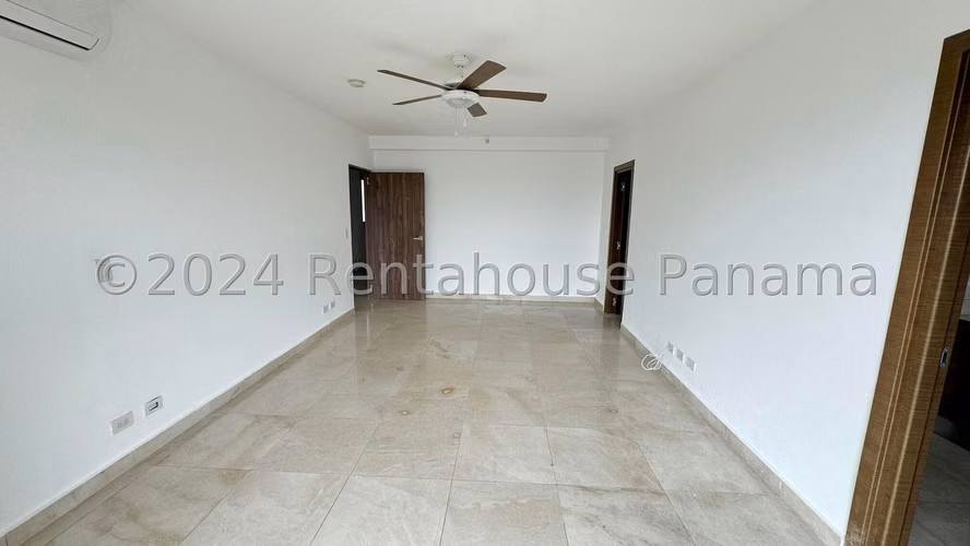 Venta de Apartamento de 273 m2 en PH Park Lane, Costa del Este 25-104GG