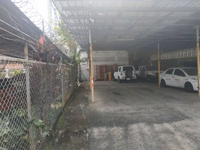 Venta Edificio Mixto Comercial - Residencial Avenida Ramon Arias