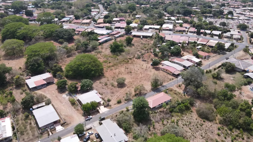 Vendo lote de 13,937 mt2 en Monagrillo, Ciudad de Chitré