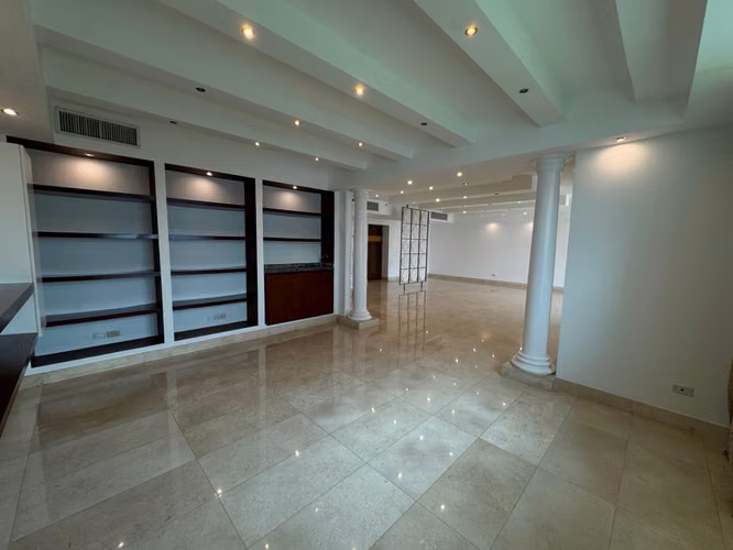 Venta de apartamento en Altos del Golf