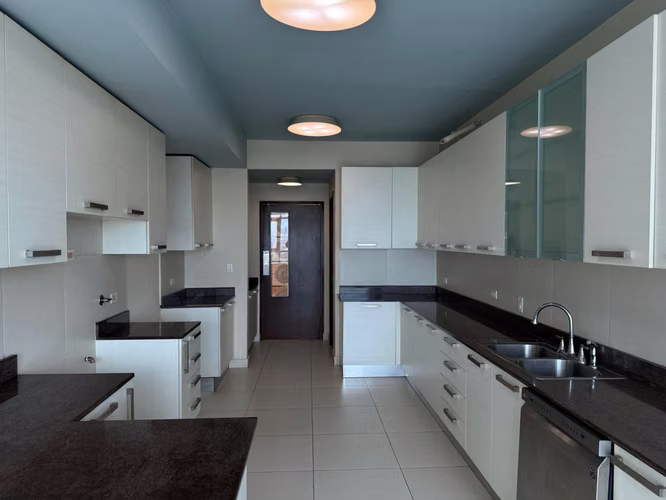 Venta de apartamento en Altos del Golf