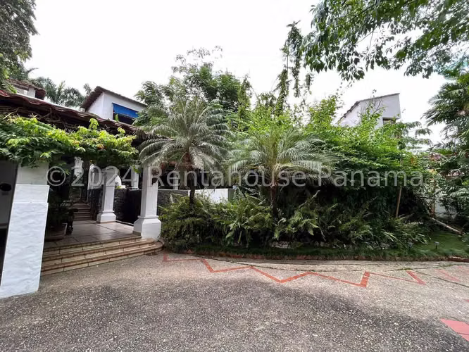 Venta de Casa Exclusiva en Coco del Mar 25-6122GG