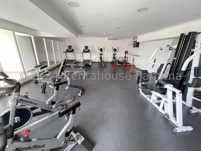 Venta de Apartamento de 100 m2 en PH Sabana Tower, Carrasquilla 25-228GG