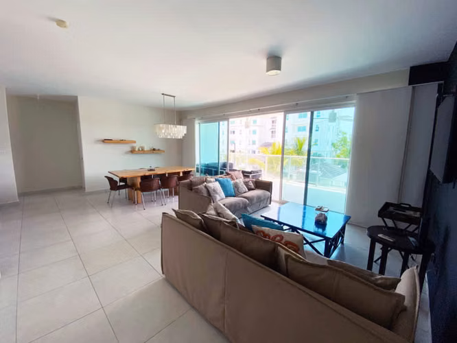 Venta de Espacioso Apartamento en Playa Bijao