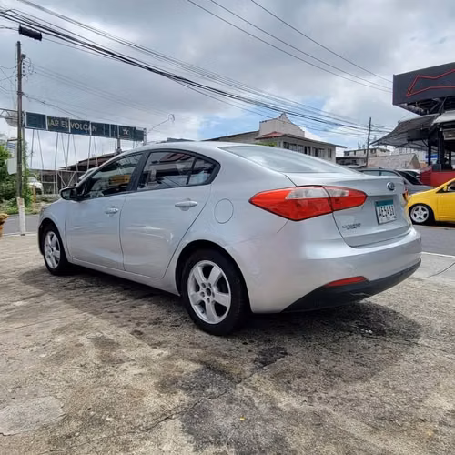 Kia Cerato 2013