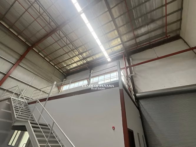 SE ALQUILA GALERA EN TOCUMEN COMMERCIAL PARK