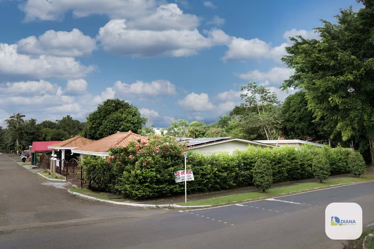 House sale in Llanos De Curundu with excellent spaces