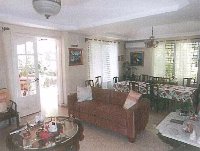 SE VENDE CASA UNIFAMILIAR EN VILLA LILLA - Imagen 2