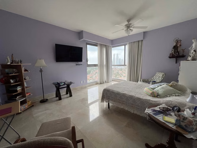 Venta de Apartamento en PH Greengarden – Santa María