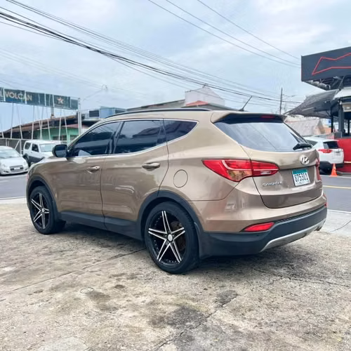 Hyundai Santa Fe 2013