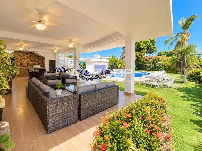 Se alquila Corto Plazo Por Noche - Casa De Playa en Coronado a pasos del mar
