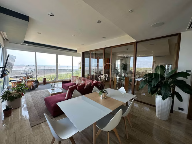 Vendo Apto / Ave. Paseo del Mar / PRIMERA LÍNEA VISTA AL MAR - Imagen 3