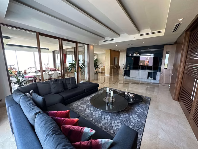Vendo Apto / Ave. Paseo del Mar / PRIMERA LÍNEA VISTA AL MAR - Imagen 4
