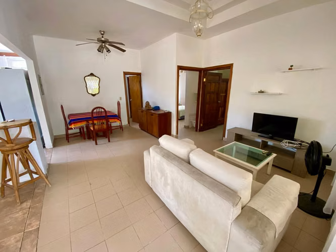 TERRENO CON CABAÑAS LAS UVAS CAMINO A EL VALLE EN VENTA