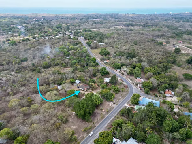 TERRENO CON CABAÑAS LAS UVAS CAMINO A EL VALLE EN VENTA